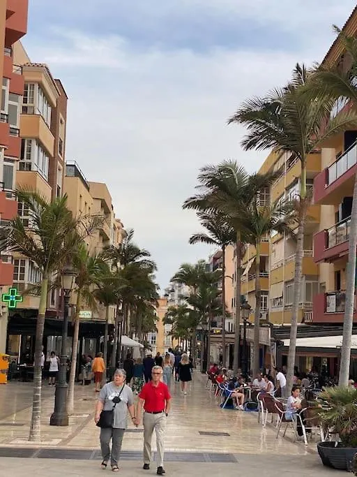 Apt Moderno Con Vistas, Recepcion 24 Hs Y Piscinas 贝纳尔马德纳 公寓