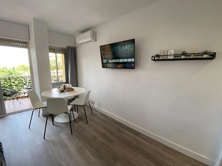 Apt Moderno Con Vistas, Recepcion 24 Hs Y Piscinas Benalmadena Spain